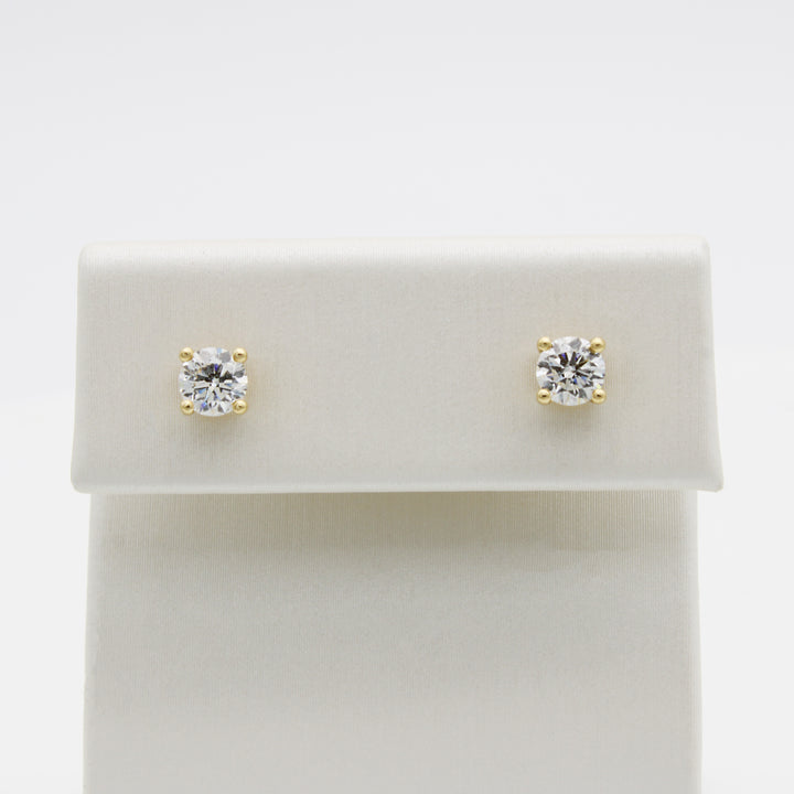 0.60ct Diamond Stud Earrings