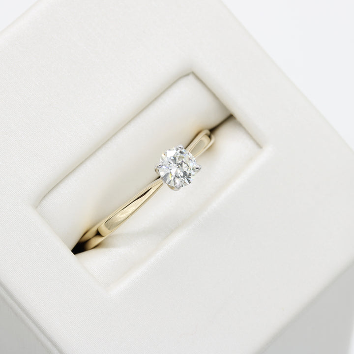 0.32ct Diamond Ring