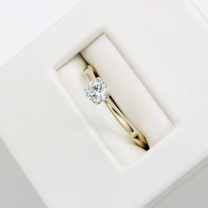 0.32ct Diamond Ring