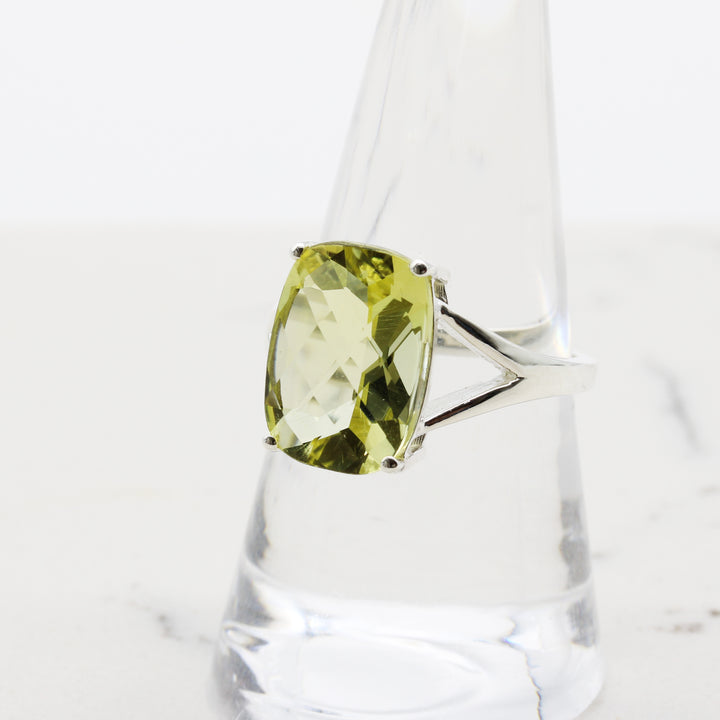 Lemon Quartz Ring