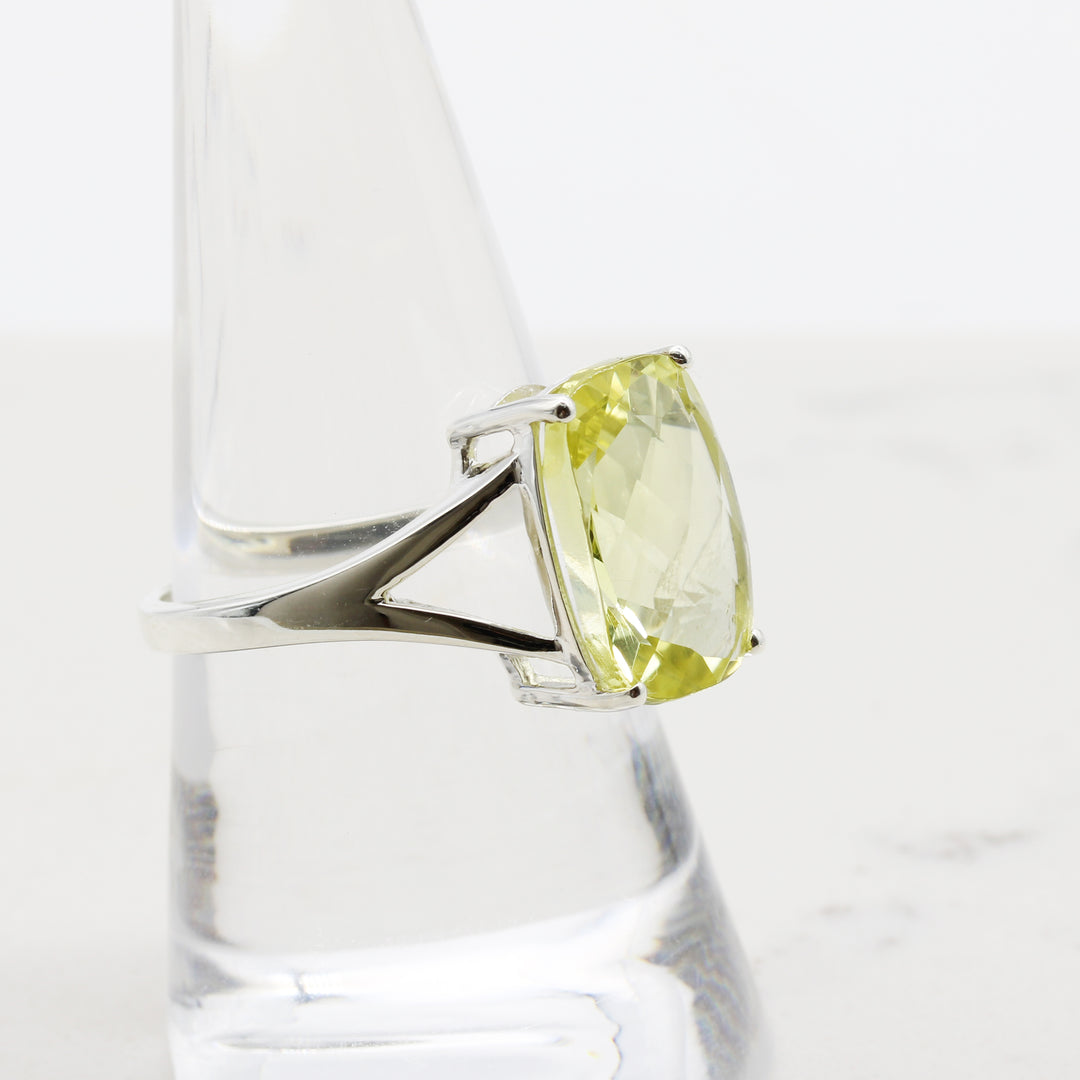 Lemon Quartz Ring