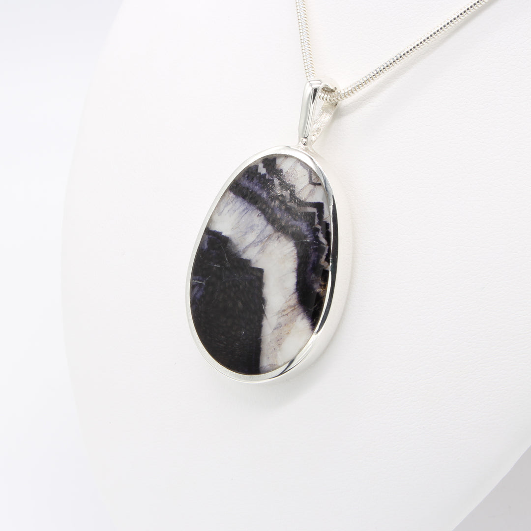 Silver Chains - Main Image