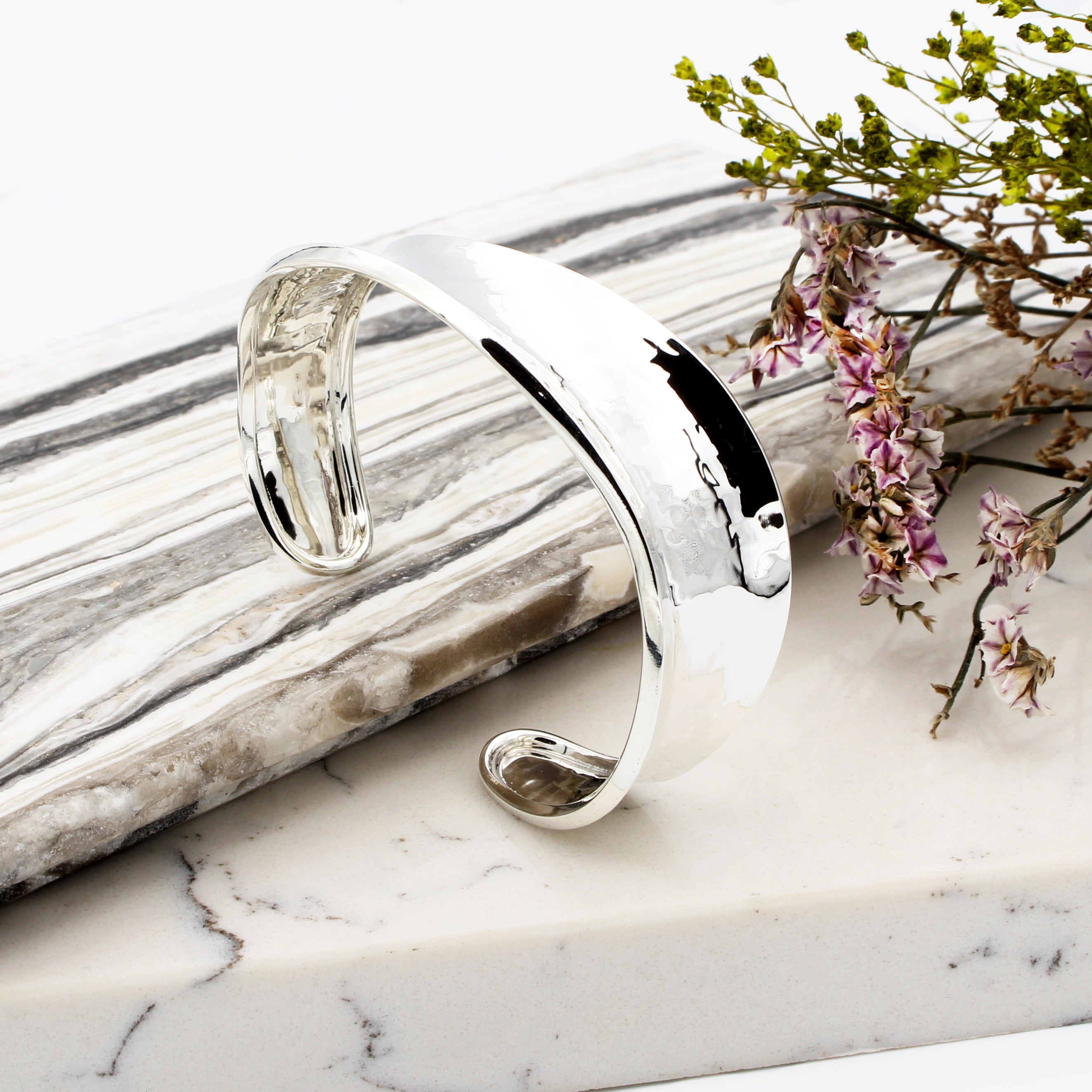 Open Hammered Silver Bangle – Jantar Jewellery